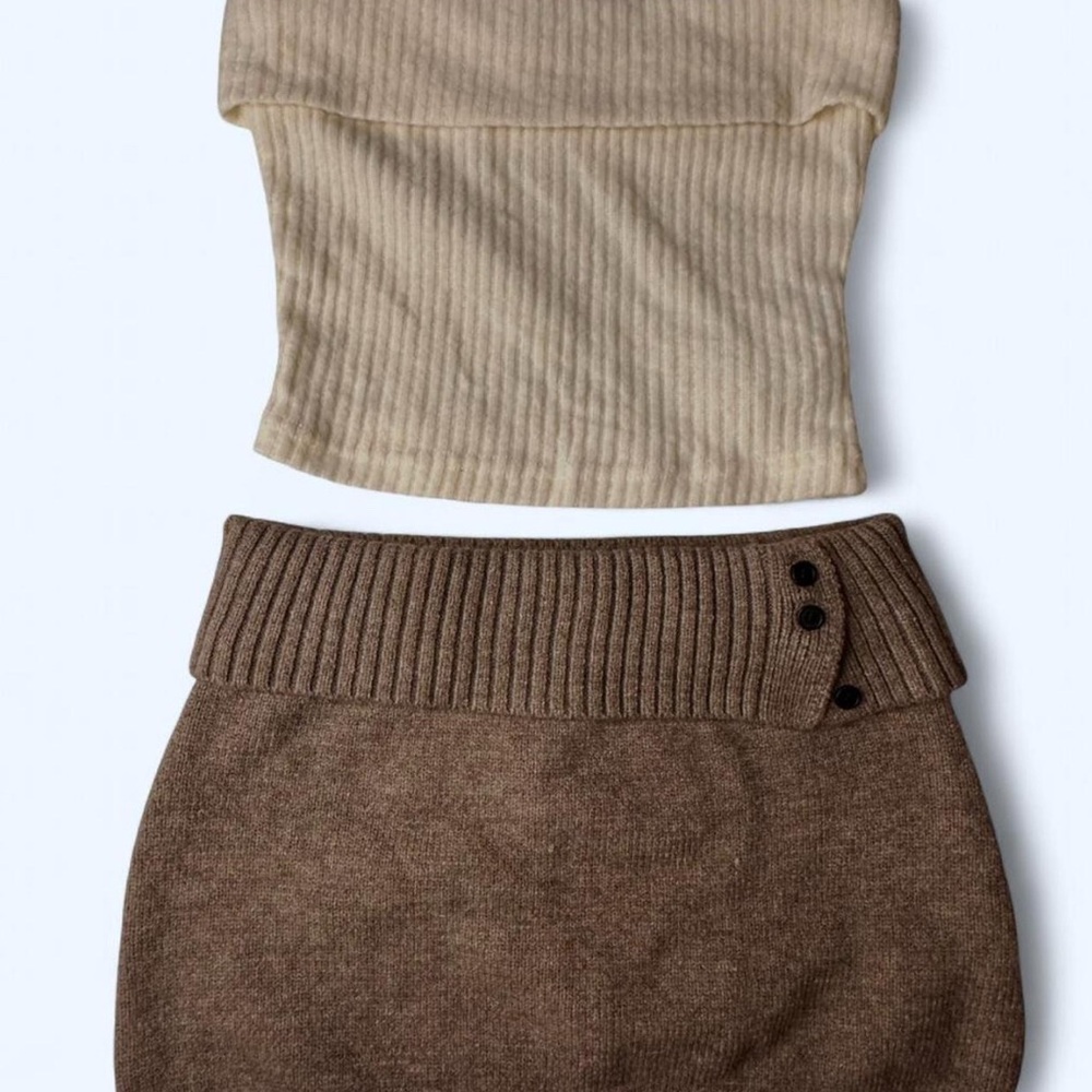 Vintage Beige Ribbed Crop Top